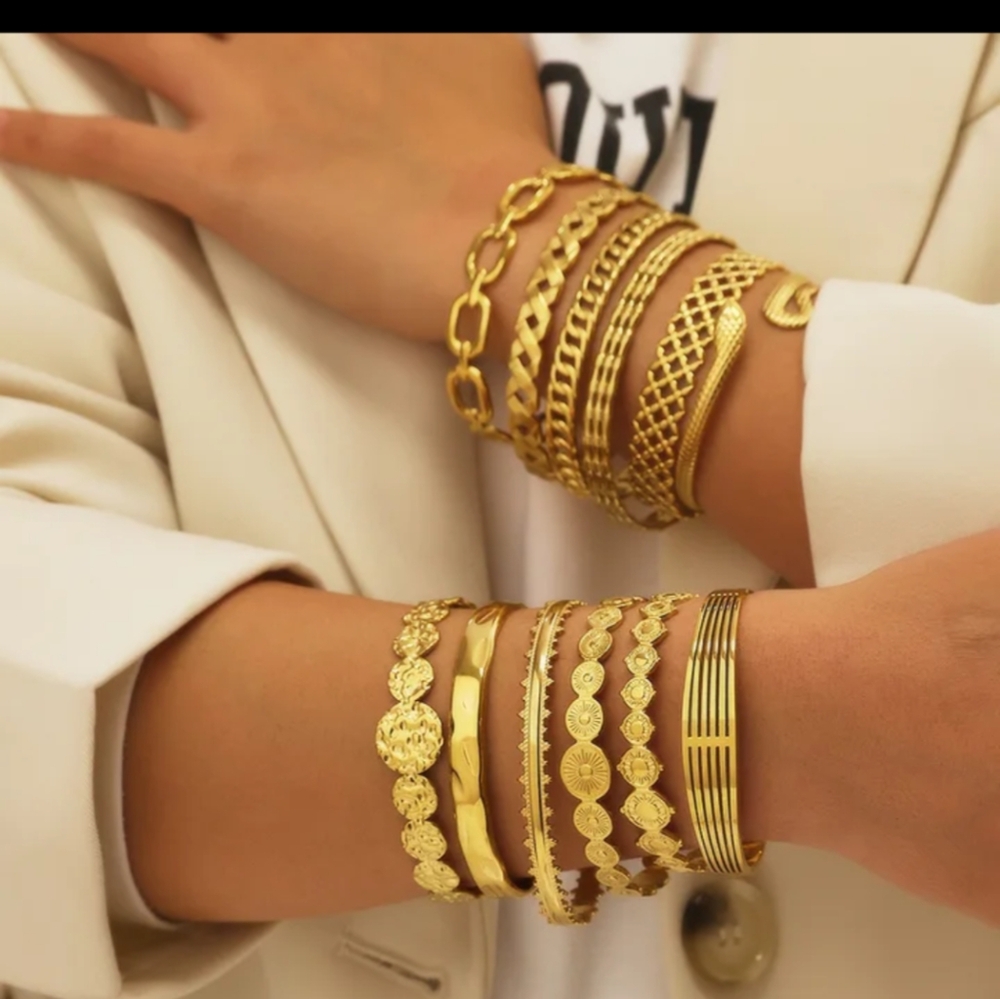 Bracelets - Picture 2 of 2